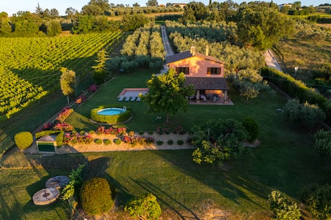 Escape to Umbria, Mevania Villa