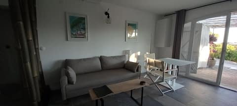 Popular Airbnb listing: Independent apartment in the Gulf of St Tropez in Roquebrune Sur Argens