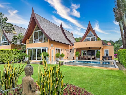Beachfront 5-bedroom Villa - by KohChangVillas