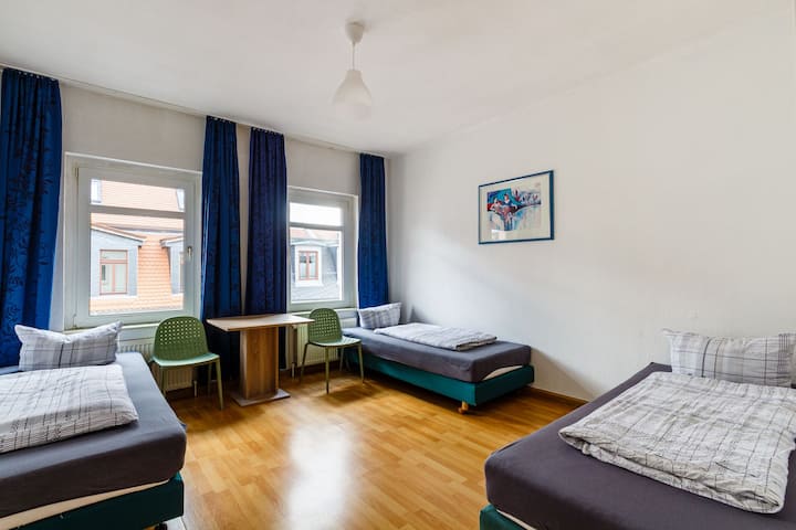 غرفة النوم 2