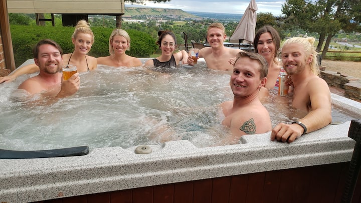 Slice of Heaven-Hot Tub-Fire Pit- Views-Red Rocks - Guest suites