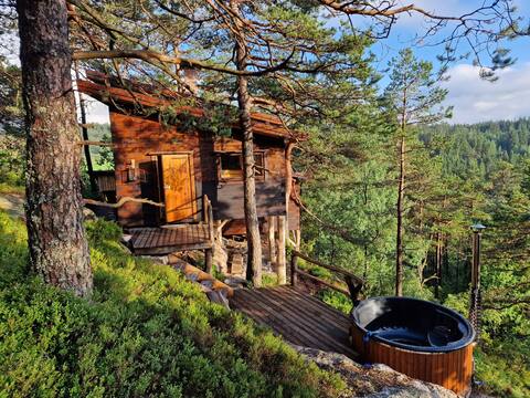 Cliff Cabin - TreeTop Fiddan
