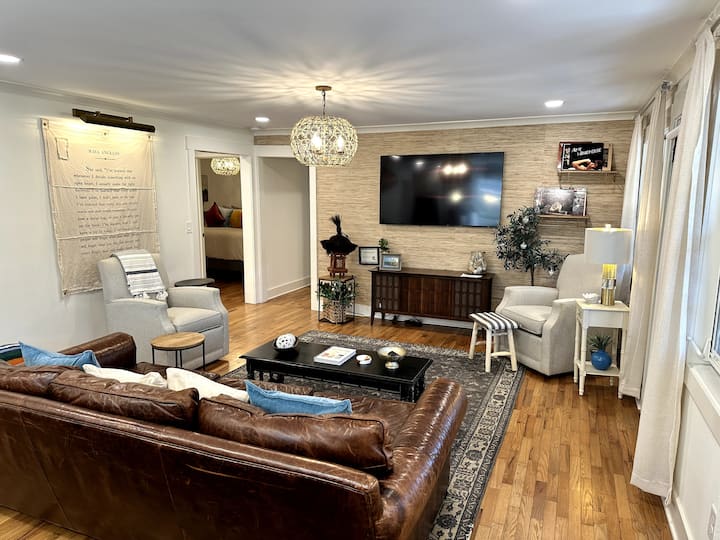 The River Cottage (Canton, Ga) - Canton, GA