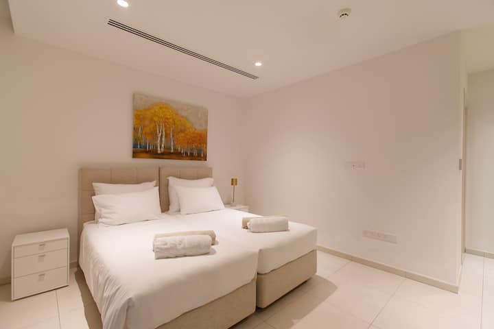 Fotografije su namijenjene u marketinške svrhe.  O svakom zahtjevu za raspored kreveta potrebno je unaprijed priopćiti kako bi se smještaj pripremio u skladu s tim. 