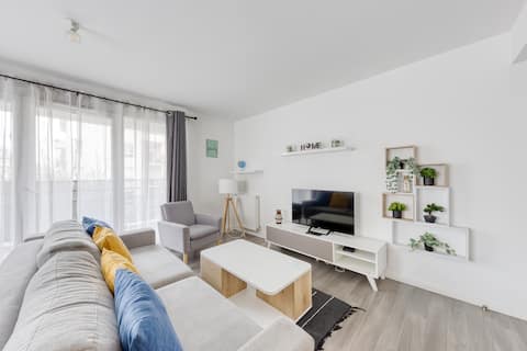 Apartment 5 min from the Seine - RER C nearby