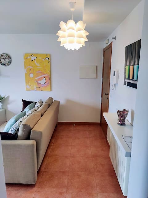 Anuncio de Airbnb popular: Cozy and bright apartment ESPAZ en A Illa De Arousa