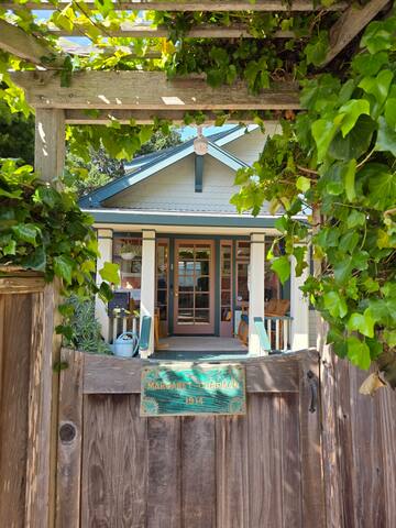 Coastal Oaks Craftsman gallery image 2