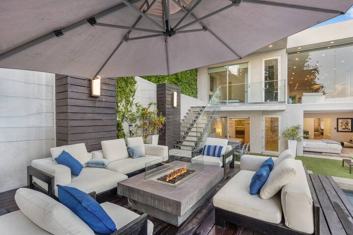 Unique Sunset Heights Dreamy Getaway gallery image 5