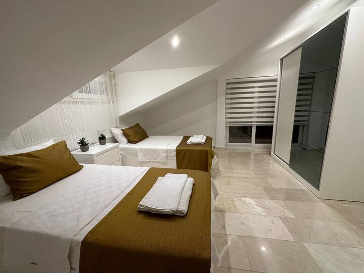 საძინებელი 4