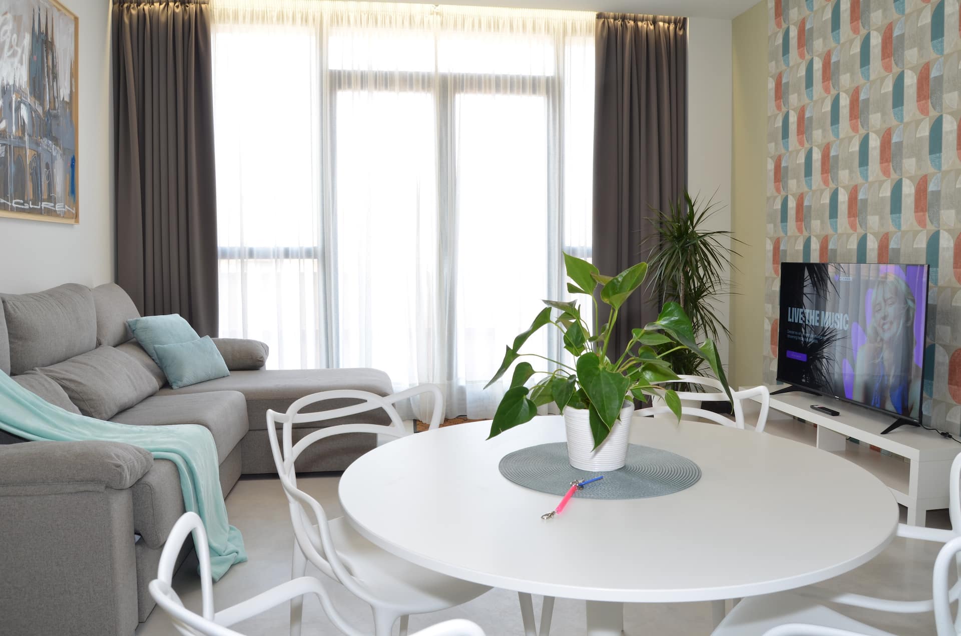 A8 Family apartment, central and modern — photo 2