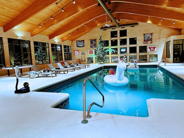 Stien Oasis Heated Indoor Pool W/Bar&Tennis Court Houses for Rent in