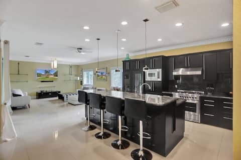 Villa Anjali
Beautiful spacious villa, great area