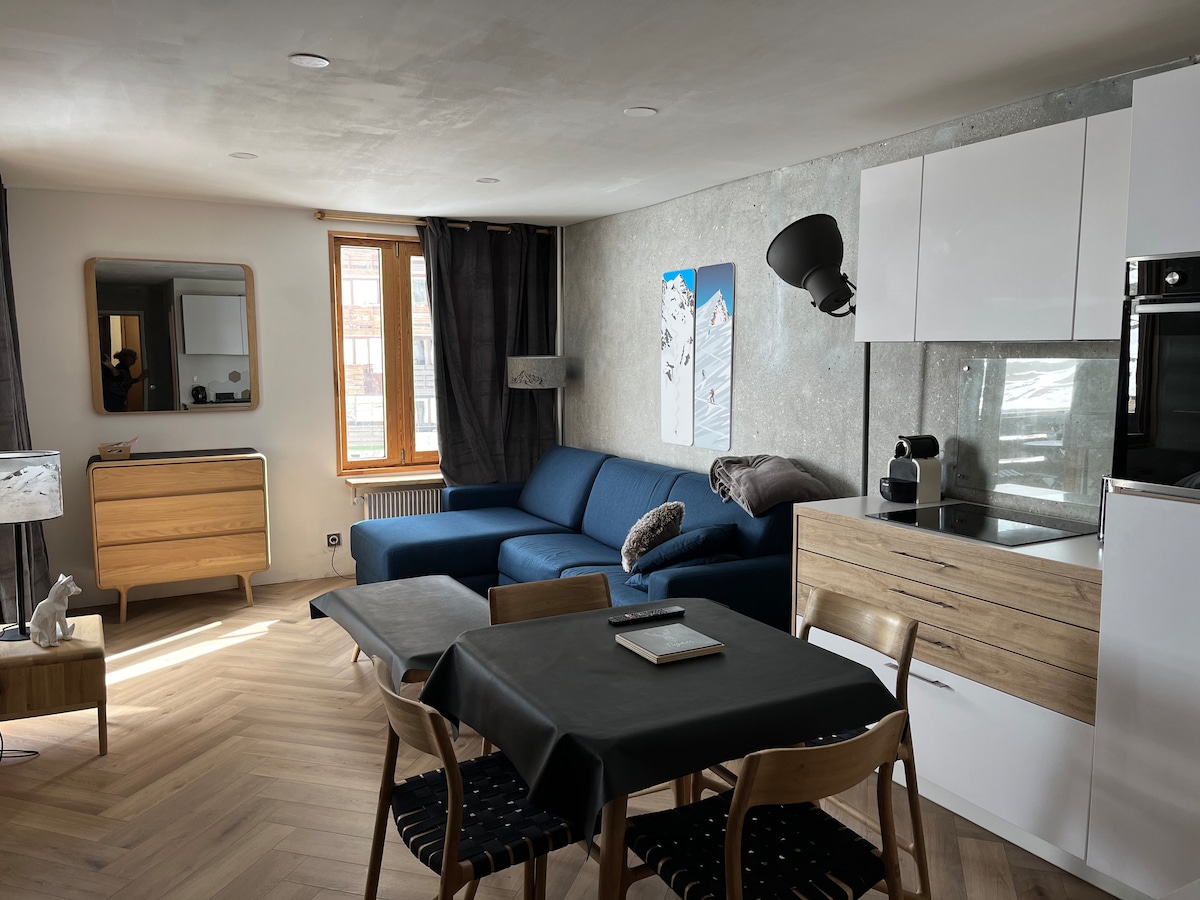 Airbnb performant: New renovated 2-room apartment with view of Lake Tignes à Tignes