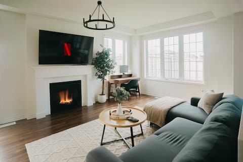 Chefs Kitchen I TorontoZoo I 8km to EV Chrg I Park