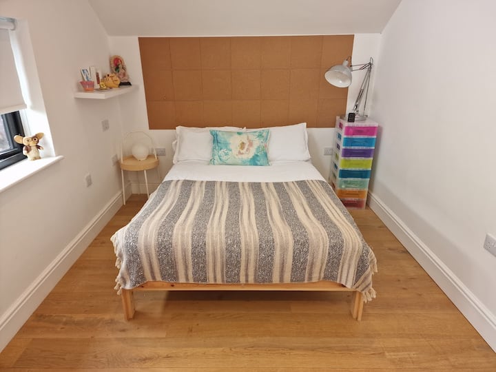 საძინებელი 4