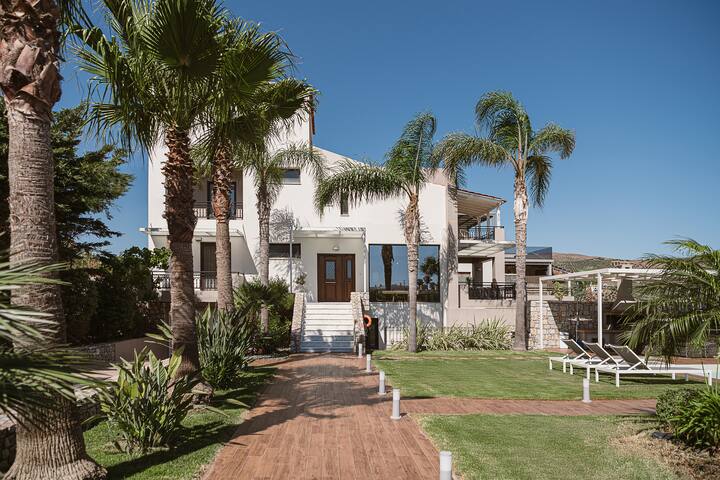 Villa Anemeli IAmazing seaview & close to the city gallery image 3