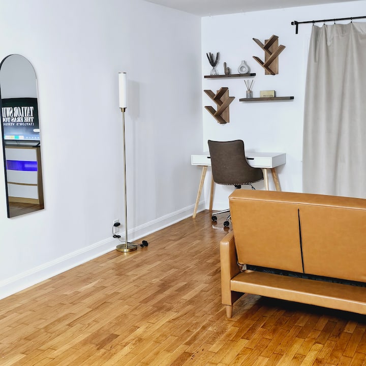 Minimalist Studio - Simple & Functional - Knoxville, TN