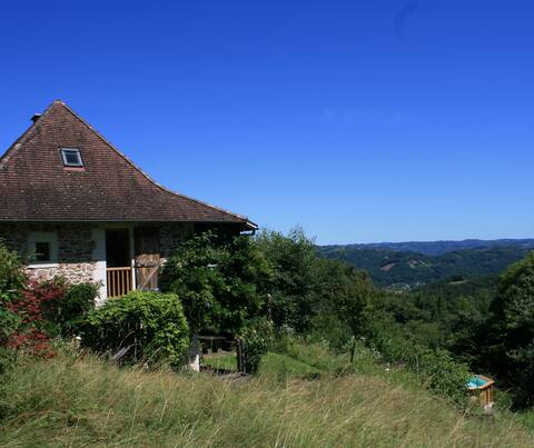 The House on the Hill,  Beaulieu sur Dordogne