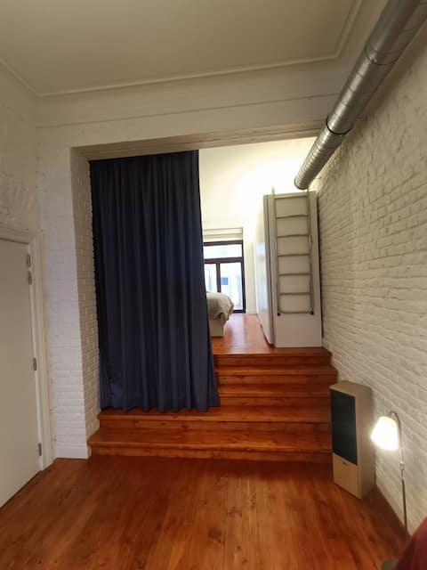 Vintage Sailing Studio