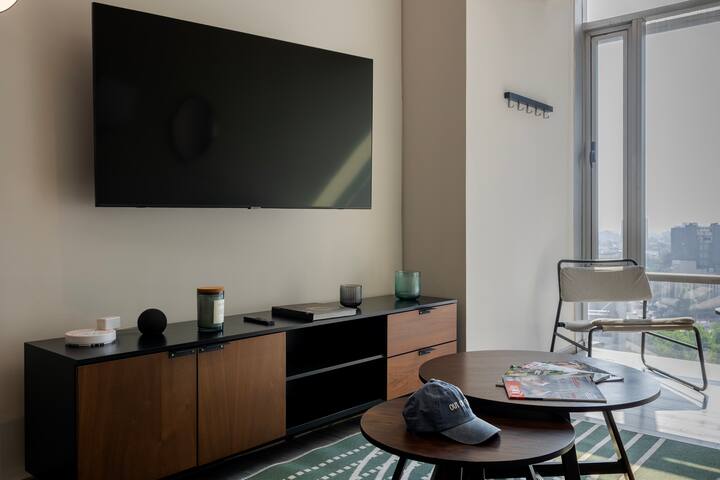 Capitalia | Luxury Escape | Gym | Parking | Pool gallery image 3