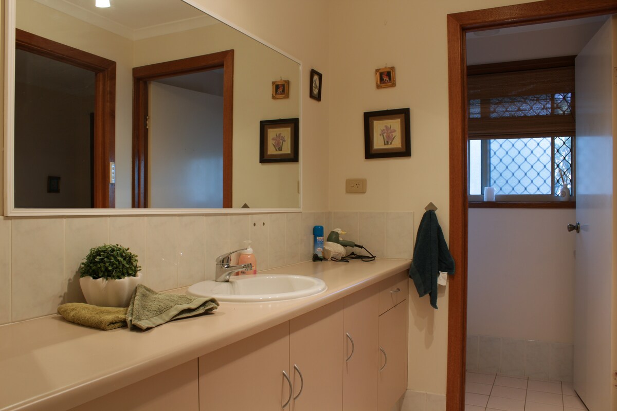 Barossa-Sleeps 10/Spa/WiFi/Foxtel/Relax or Explore