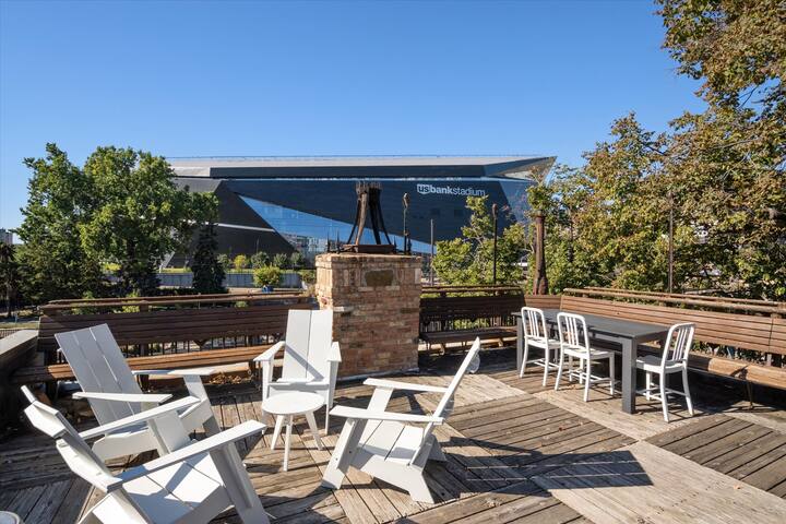 Blacksmith House @ US Bank Stadium | Top 1% Airbnb gallery image 3