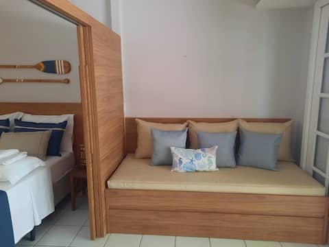 Top performing Airbnb: Studio in Praia do Forte in Mata De São João