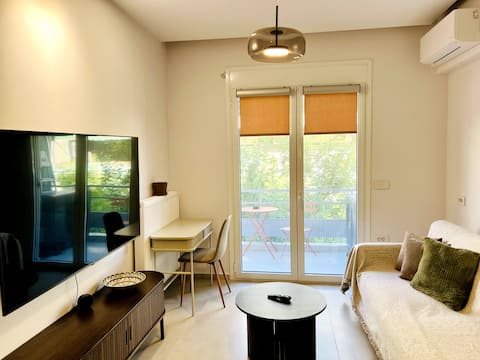 Successful Airbnb property: Boutique stay in Athens center in νεαπολη Ii