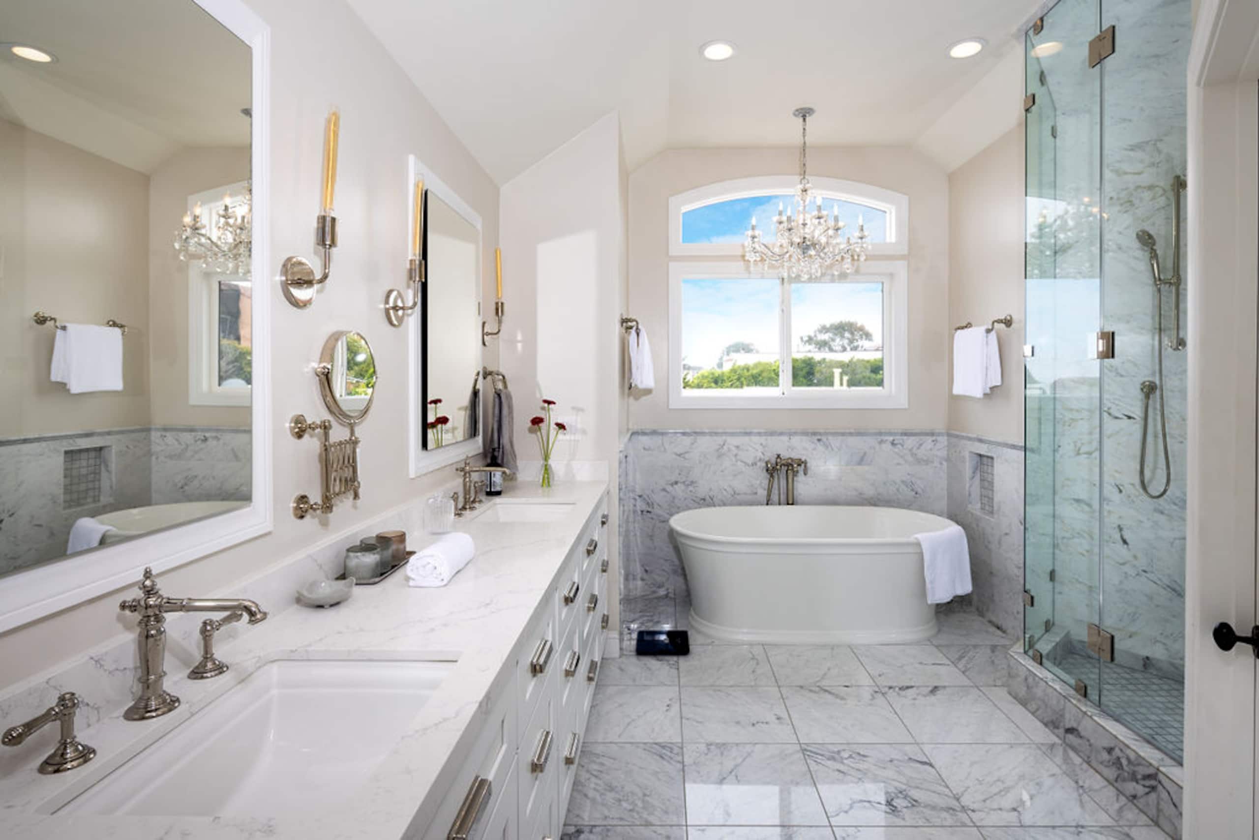 Home in San Francisco · ★5.0 · 3 bedrooms · 3 beds · 2 baths - Image 10
