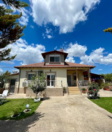 Villa Almonds