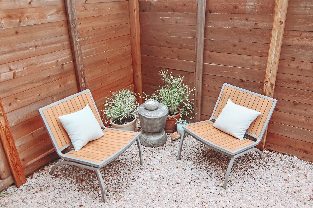 Modern Retreat | 15 min > Zilker, SoCo + Downtown