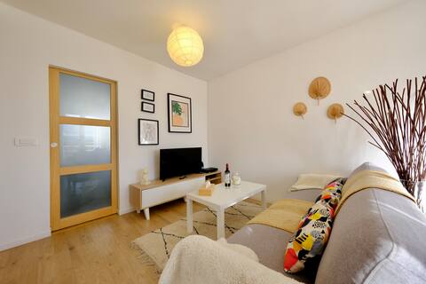 Successful Airbnb property: Rouen - Welcome to Nabila's house in Saint Sever / Île Lacroix / Orléans