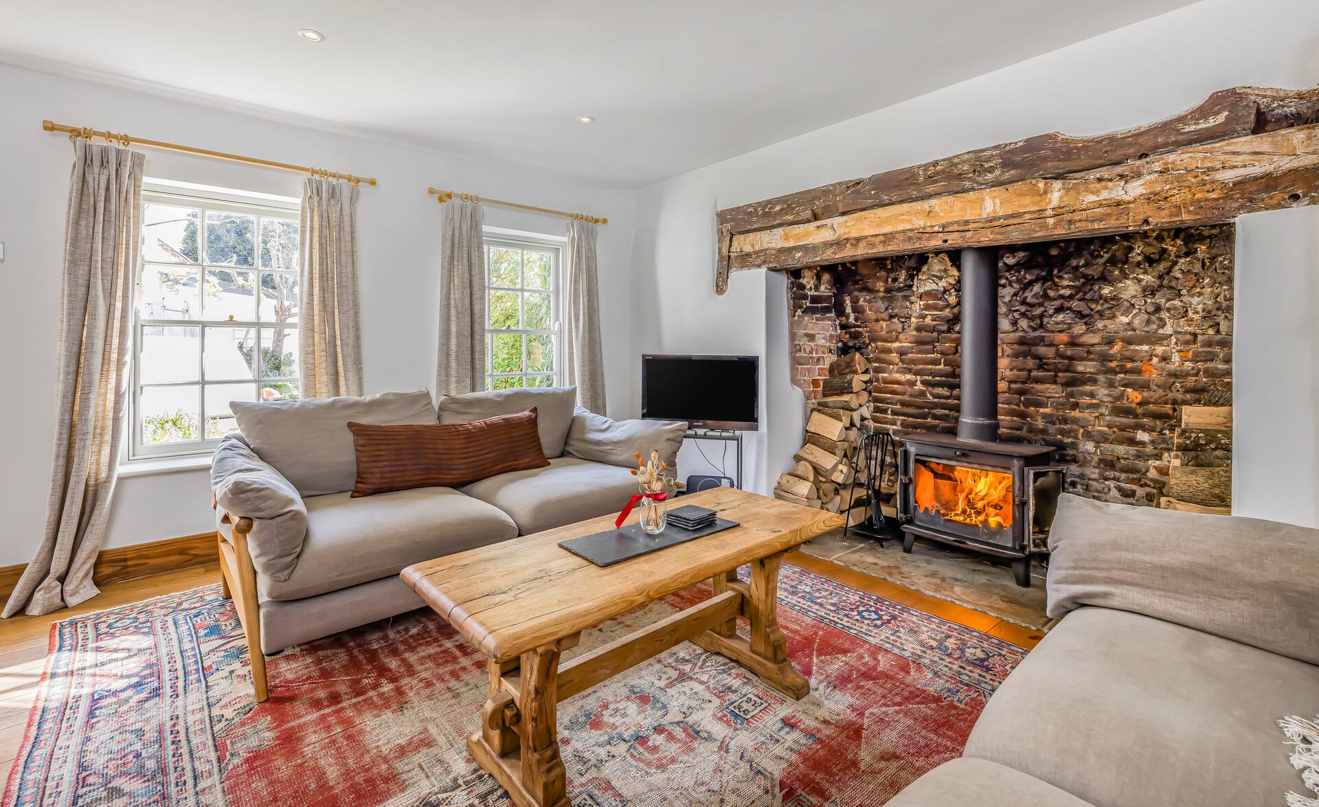 Charming Downland Cottage - Pass the Keys — photo 2