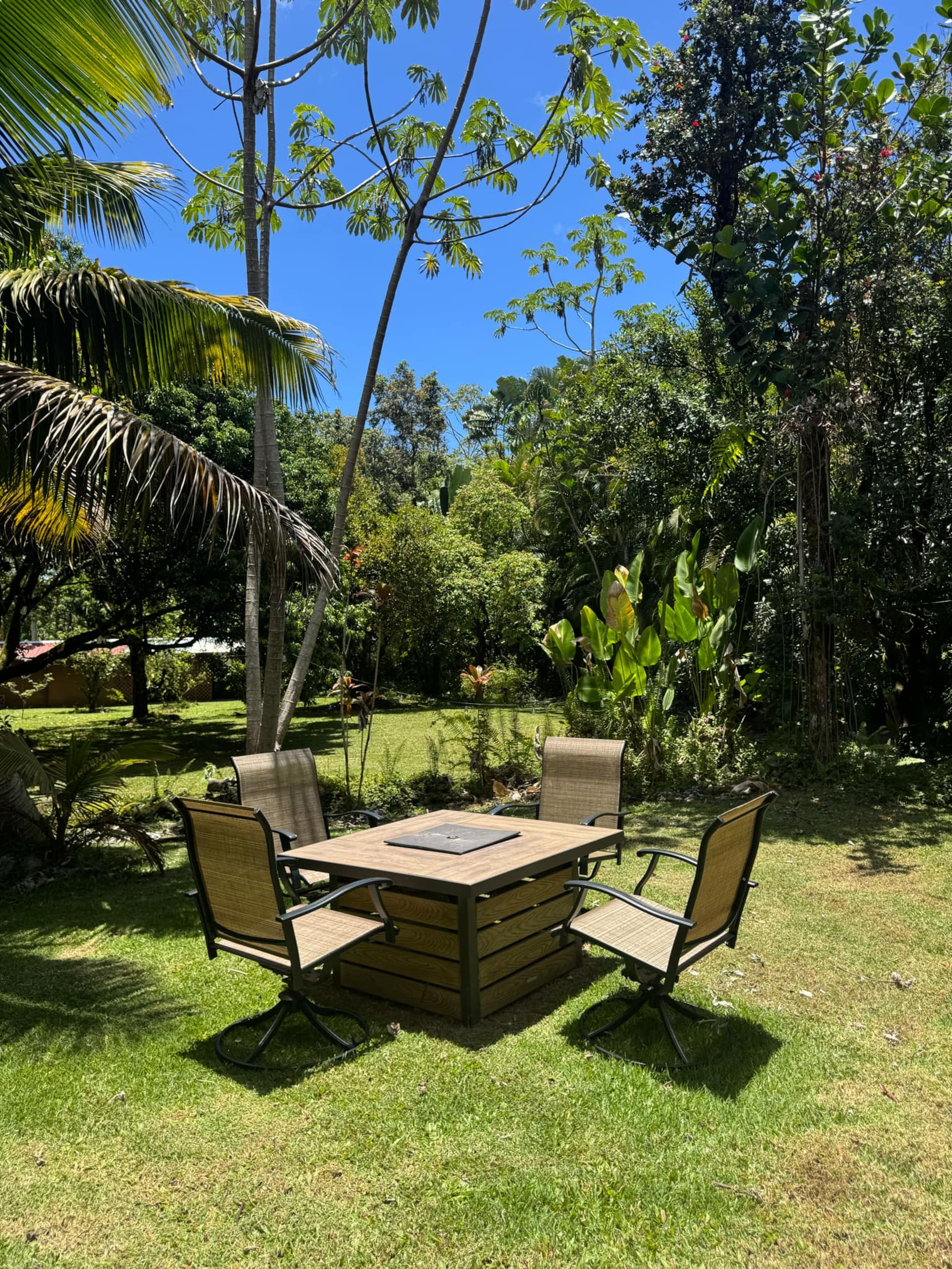 Home in Keaau · ★4.77 · 2 bedrooms · 2 beds · 2 private baths - Image 49
