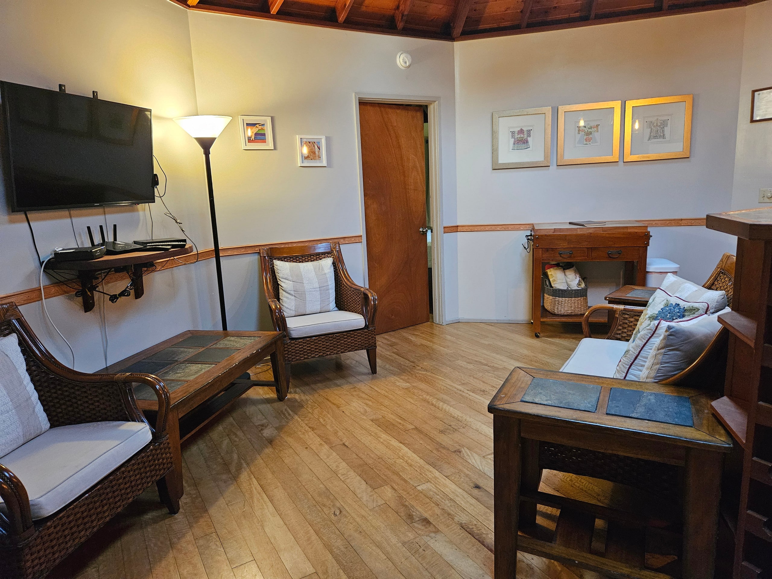 Home in Keaau · ★4.77 · 2 bedrooms · 2 beds · 2 private baths - Image 9