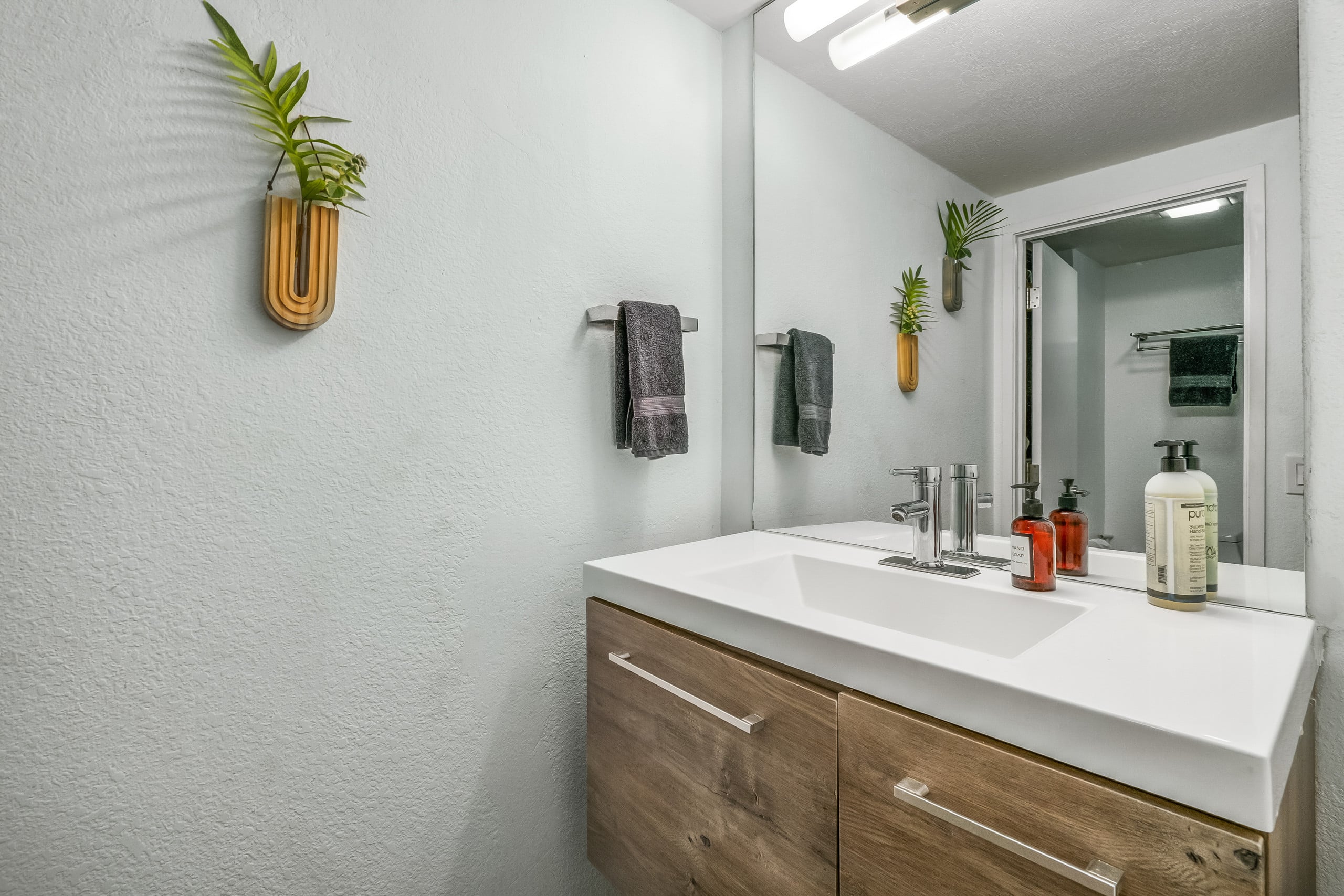 Charming Princeville Studio: AC, Pool & Hot Tub - Image 6