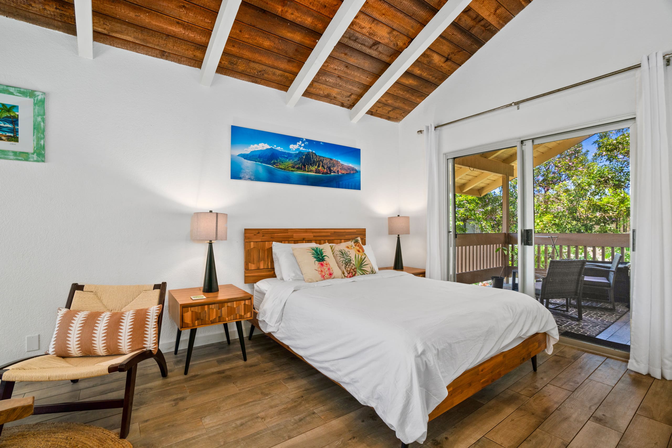 Charming Princeville Studio: AC, Pool & Hot Tub - Image 9