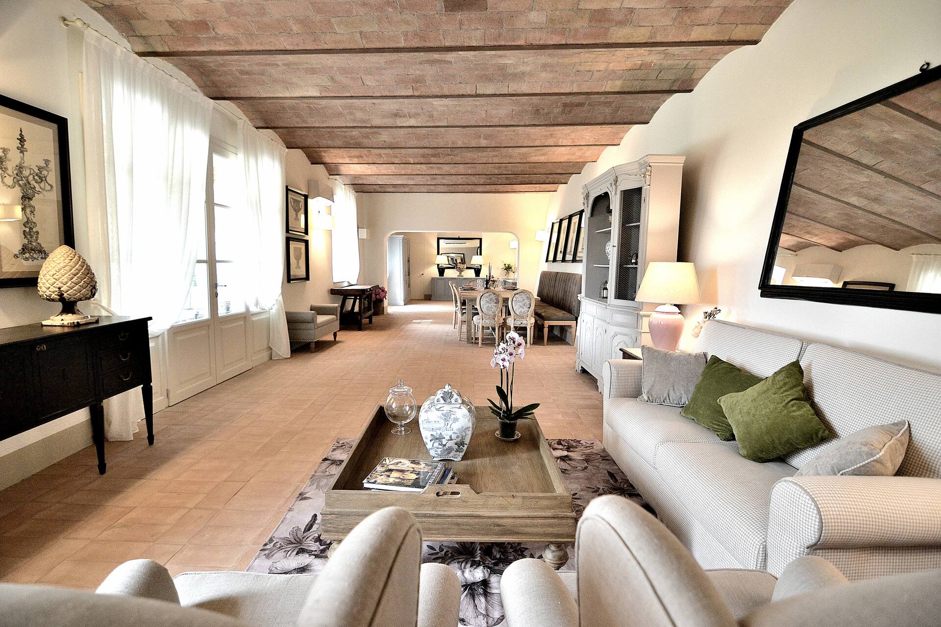 Exlusive luxury villa with private pool in the heart of Tuscany