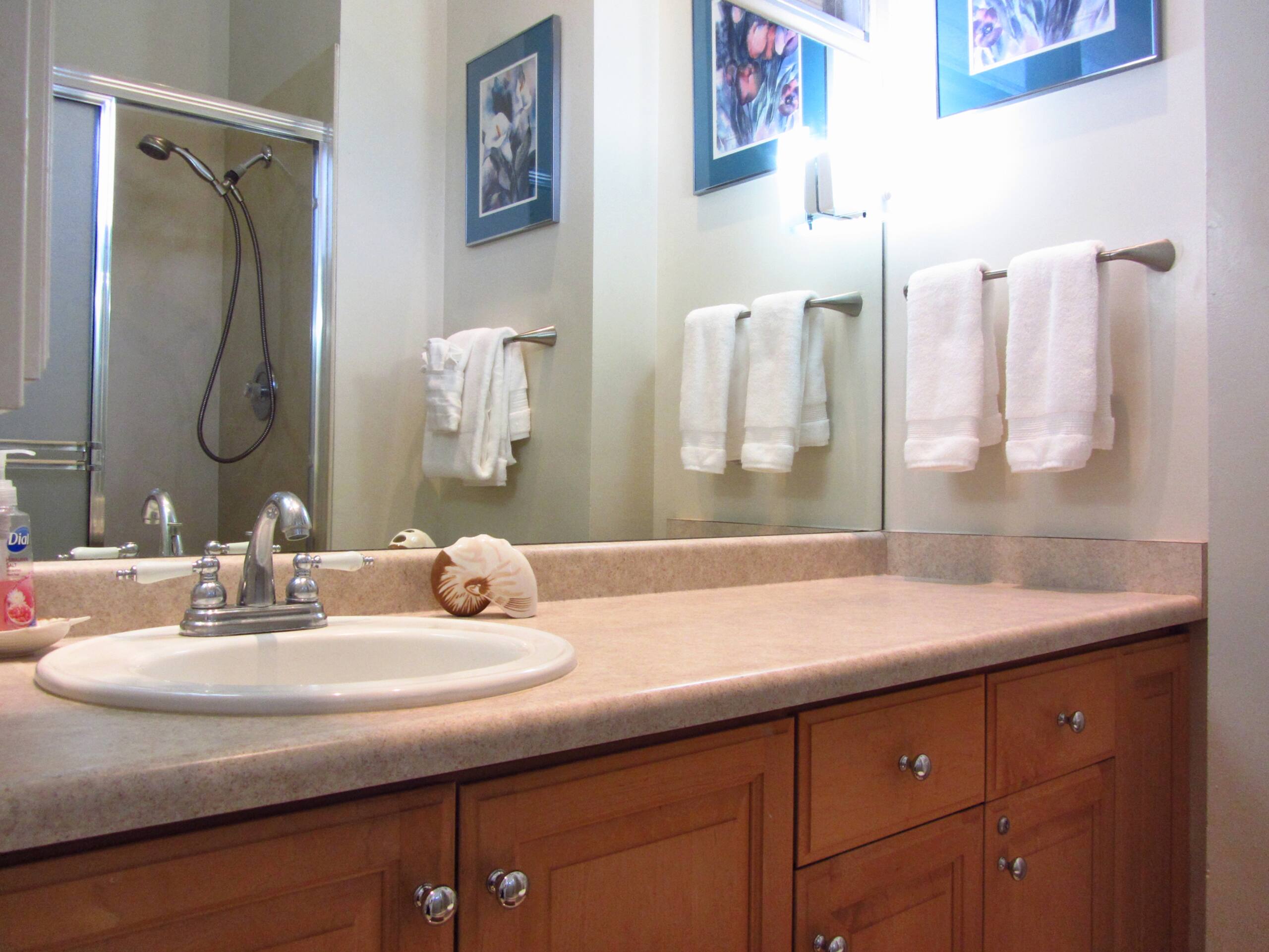 Condo in Kihei · ★4.5 · 2 bedrooms · 4 beds · 2 baths - Image 34