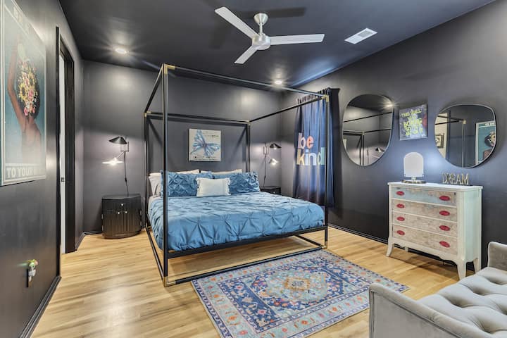 The kind of bedroom where you just want to curl up and forget the world for a while. Simple, comfortable, and totally relaxing