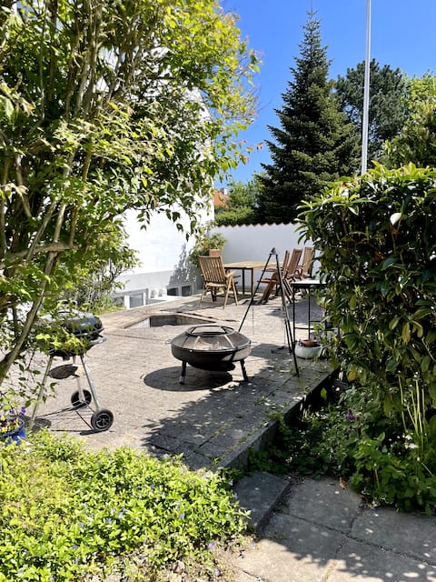 Charming children friendly huge villa near the sea