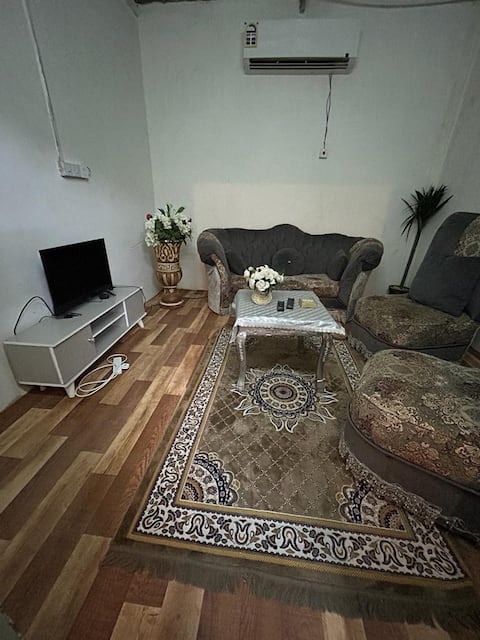 The magic of the sands
of the ayiba road, the mallic bottom of the mirrors near the mirrors