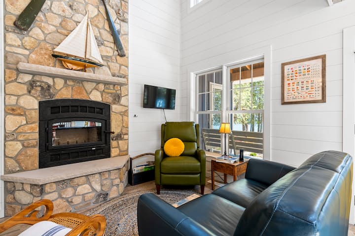Accessible waterfront cottage in Door County - Cottages for Rent