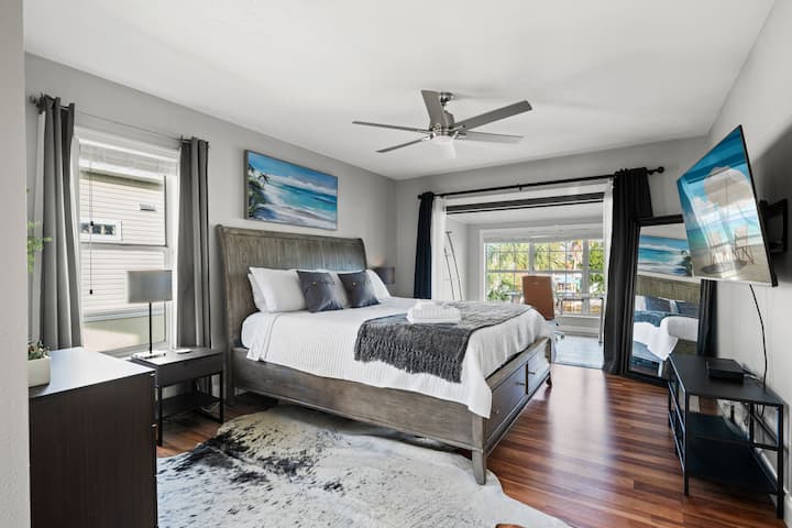 მთავარი საძინებელი და საოფისე / მზის ოთახი