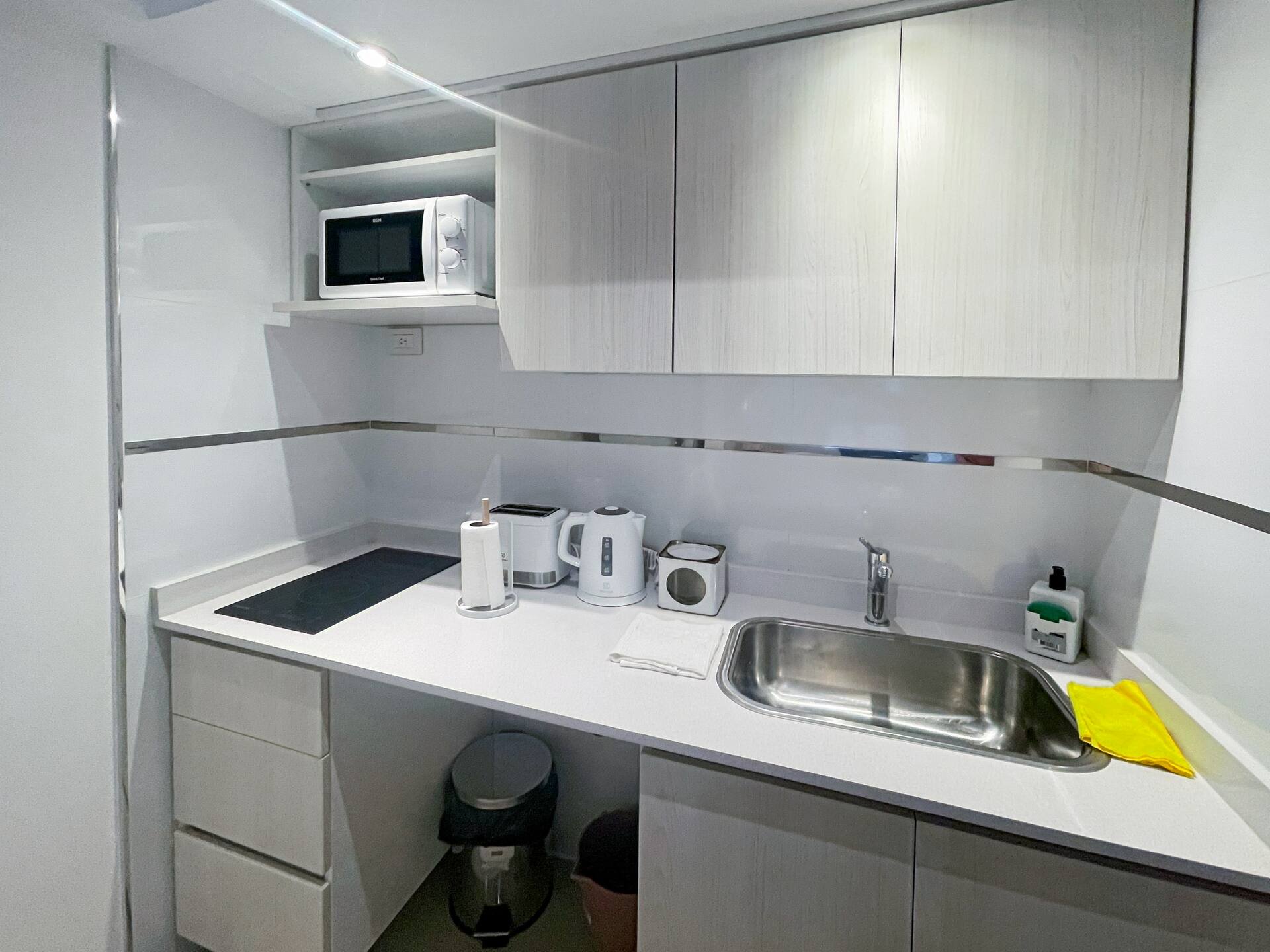 Double studio apartment in Monserrat