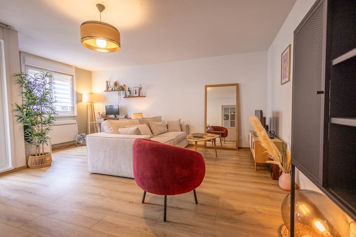 2 Pièces 52 M² Balcon & Lit Queen, Tram Direct - Estrasburgo