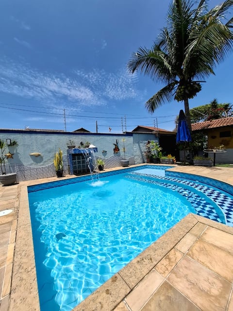 5 en-suites w/ air-cond., Pool - 100 meters from the beach