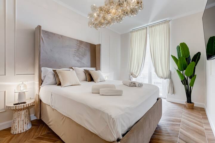 Vatican Design Apartment – NEW! gallery image 2