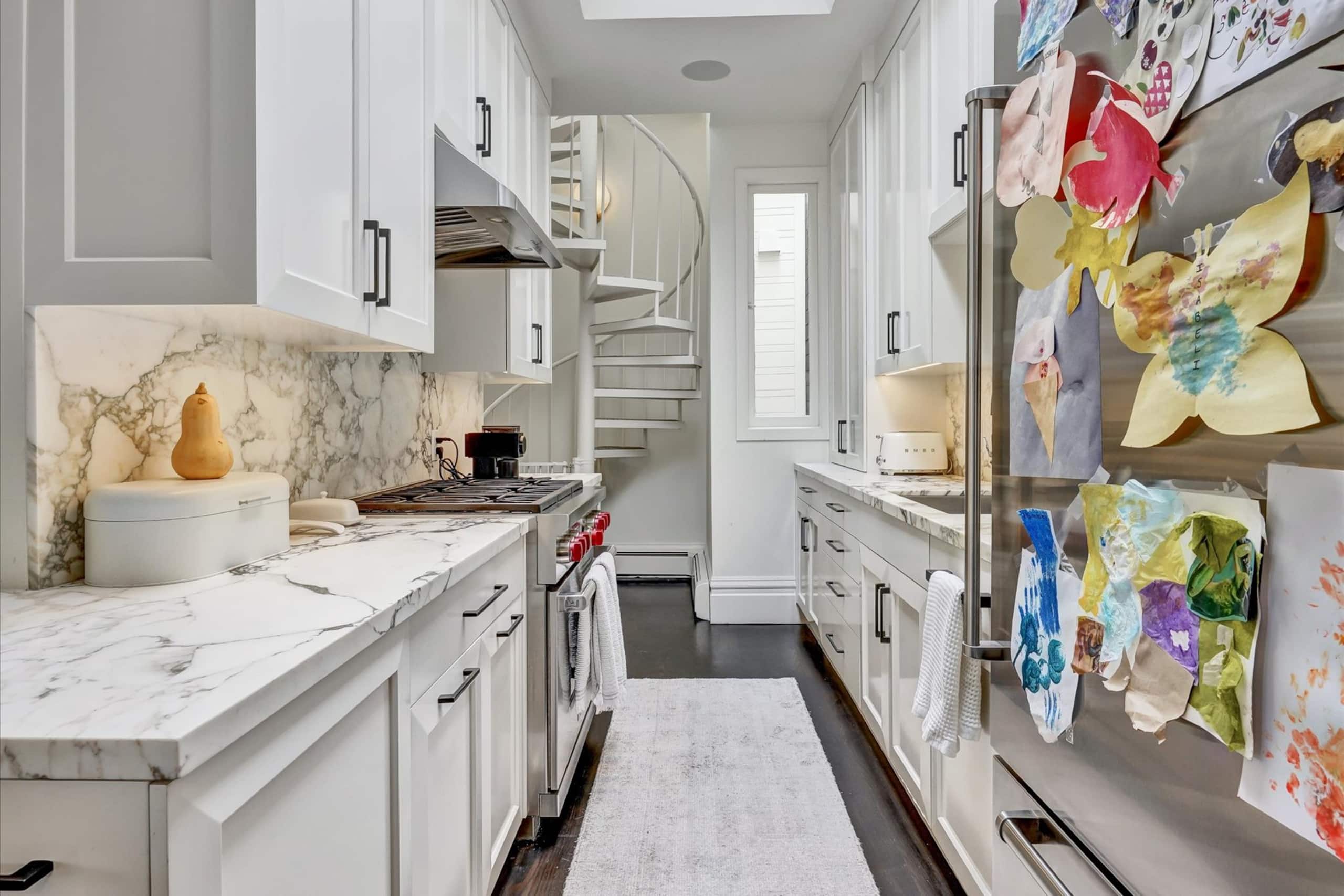 Condo in San Francisco · ★5.0 · 3 bedrooms · 3 beds · 2.5 baths - Image 10