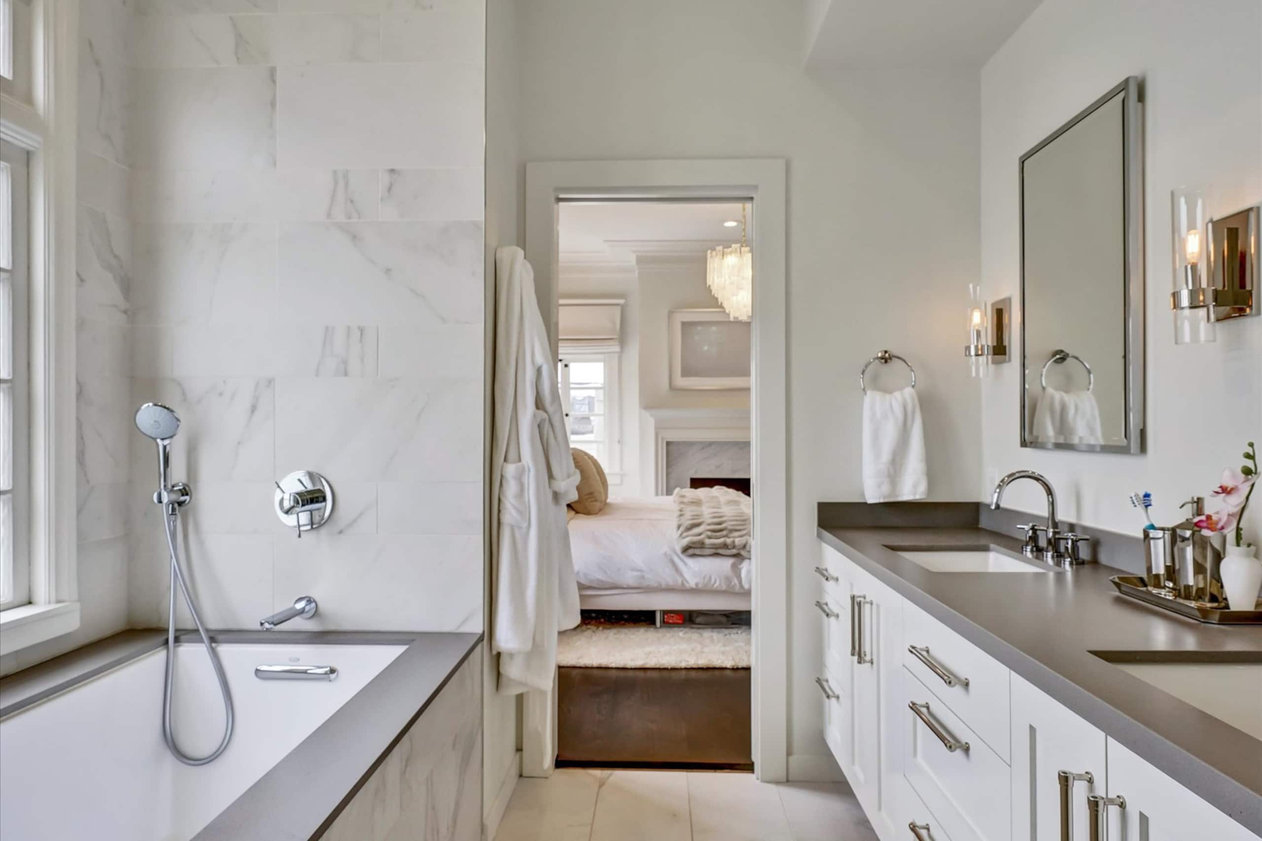 Condo in San Francisco · ★5.0 · 3 bedrooms · 3 beds · 2.5 baths - Image 24